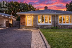 3314 QUEEN FREDERICA DRIVE  Mississauga, ON L4Y 3B2