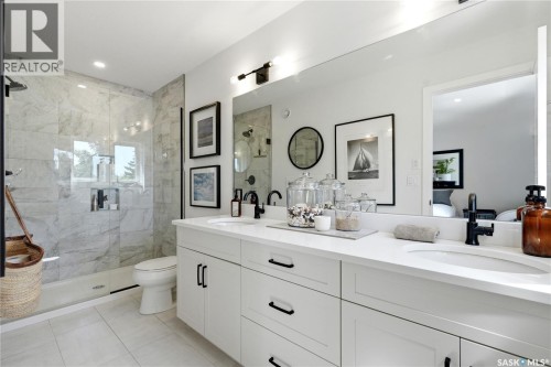 1039 4Th Street E, Saskatoon, SK 