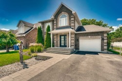 11 Rue de l'Orbite Gatineau (Hull), QC J9A 3C7