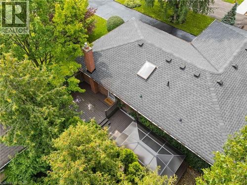 View of the Side Decks and Skylight in Kitchen - 1529 Wembury Road, Mississauga, ON 