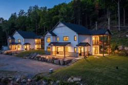 7010  - 7012 Allée des Astres  Saint-Sauveur, QC J0R 1R1