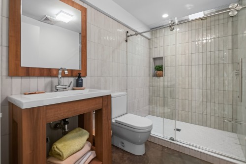 Salle de bains - 555 Av. Cypress, Beaconsfield, QC 