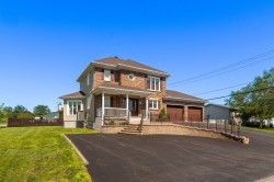 1750 Rue de l'Éclipse  Terrebonne (La Plaine), QC J7M 2A1
