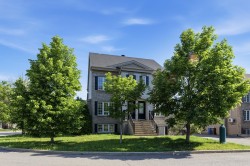 677 Rue de Pompadour  Mascouche, QC J7K 0S3