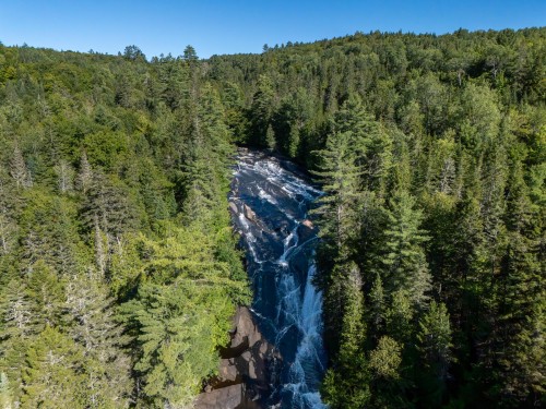 Nearby - Ch. Des Cascades, Mandeville, QC 