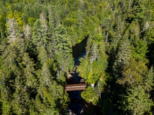 Nearby - Ch. Des Cascades, Mandeville, QC 