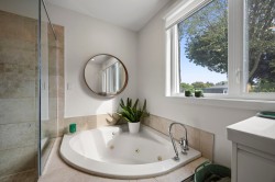 Master Bathroom - 