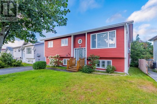 36 Moores Drive  Mount Pearl, NL A1N 3V6