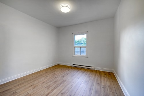 Chambre à coucher - 5209 Av. Jacques-Grenier, Montréal (Côte-Des-Neiges/Notre-Dame-De-Grâce), QC 