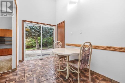 60 Bowshelm Court, Mississauga, ON 