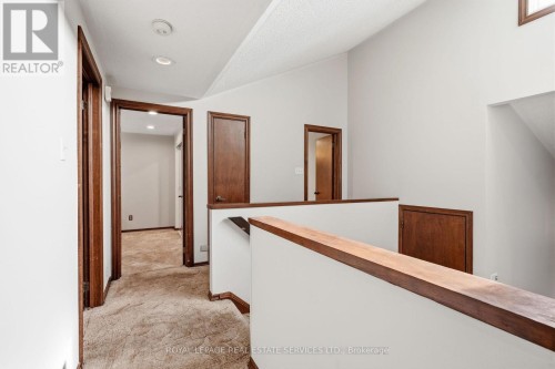 60 Bowshelm Court, Mississauga, ON 