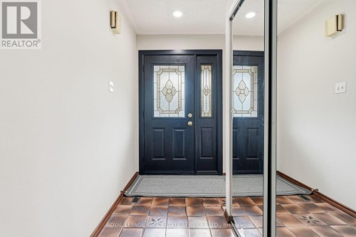60 Bowshelm Court, Mississauga, ON 