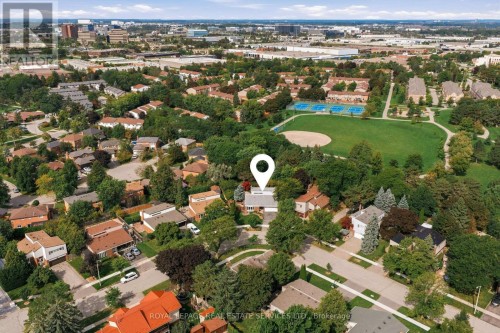 60 Bowshelm Court, Mississauga, ON 