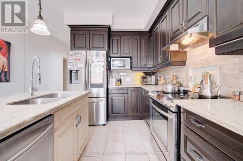 4 Chartwell Circle S, Hamilton, ON 