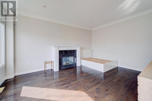 4 Chartwell Circle S, Hamilton, ON 