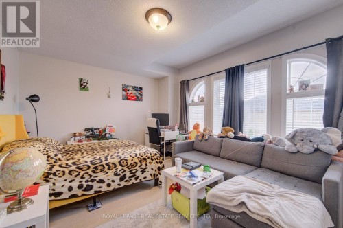 4 Chartwell Circle S, Hamilton, ON 