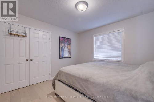 4 Chartwell Circle S, Hamilton, ON 