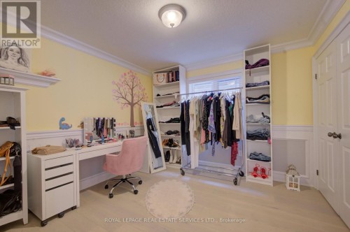 4 Chartwell Circle S, Hamilton, ON 