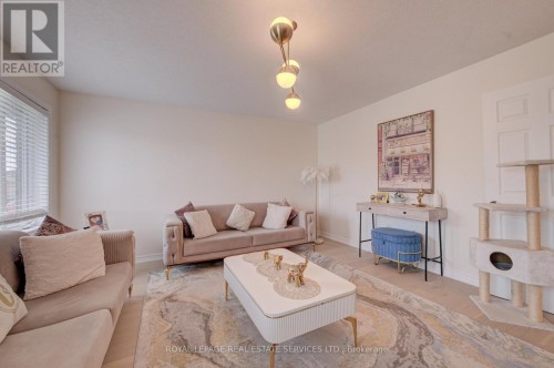 4 Chartwell Circle S, Hamilton, ON 