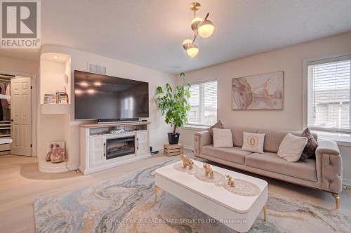 4 Chartwell Circle S, Hamilton, ON 