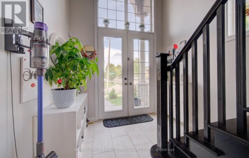 4 Chartwell Circle S, Hamilton, ON 