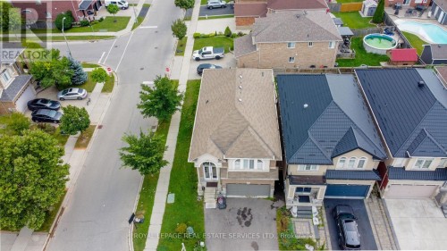4 Chartwell Circle S, Hamilton, ON 