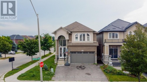 4 Chartwell Circle S, Hamilton, ON 
