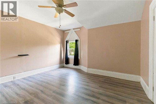 63 EAST Avenue Unit# Upper , Brantford, Ontario N3S 3L5 4