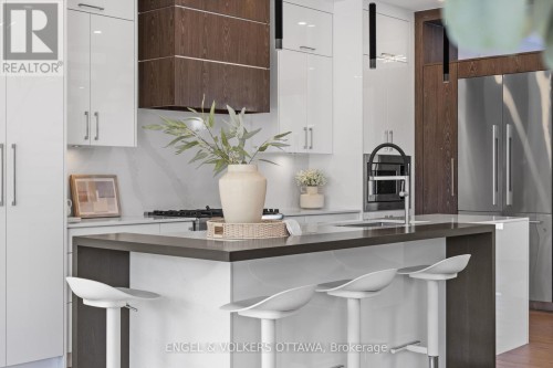 736 Sherbourne Road, Ottawa, ON 