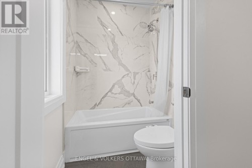736 Sherbourne Road, Ottawa, ON 