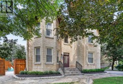 150 LORNE AVENUE  Newmarket, ON L3Y 4J7