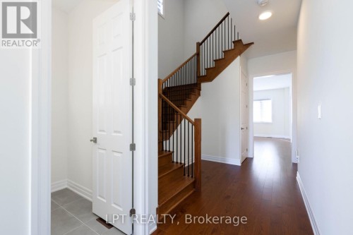32 MAX BULMER COURT , Georgina, Ontario L3X 3J9 3