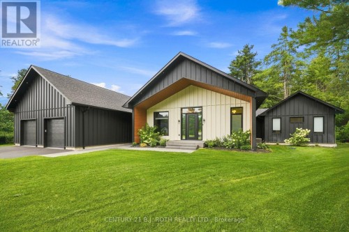 31 MARNI LANE  Springwater, ON L0L 2K0
