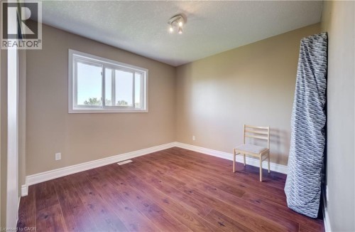573 Robert Ferrie Drive, Kitchener, ON 