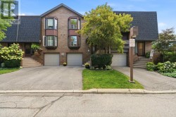 11 GYPSY ROSEWAY Toronto, ON M2N 5Y8