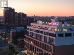 607 - 2720 DUNDAS STREET W  Toronto, ON M6P 1Y2