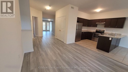 3 - 403 WESTWOOD DRIVE , Kitchener, Ontario N2M 0B5 4