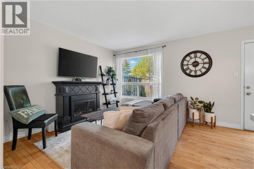 475 Annapolis Court, Waterloo, ON 