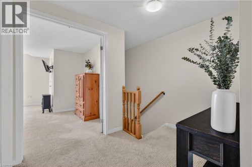 475 Annapolis Court, Waterloo, ON 