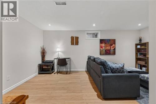 475 Annapolis Court, Waterloo, ON 