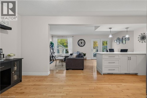 475 Annapolis Court, Waterloo, ON 