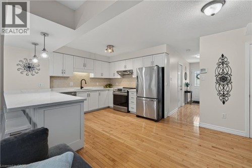475 Annapolis Court, Waterloo, ON 
