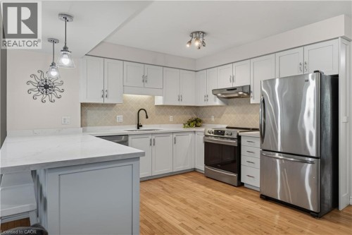 475 Annapolis Court, Waterloo, ON 