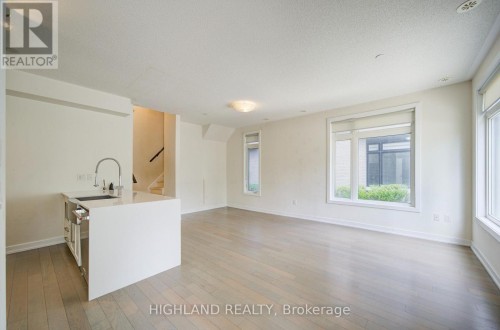 6 - 4010 PARKSIDE VILLAGE DRIVE , Mississauga, Ontario L5B 0K2 3
