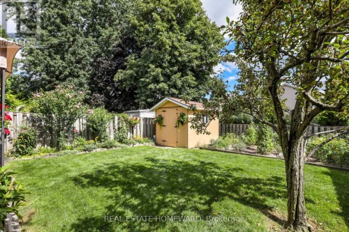 Garden shed - 6399 Colebrook Crescent, Mississauga, ON 