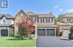 210 MILKWEED WAY  Oakville, ON L6L 0A6