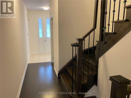 43 HOGAN MANOR DRIVE , Brampton, Ontario L7A 4V3 3