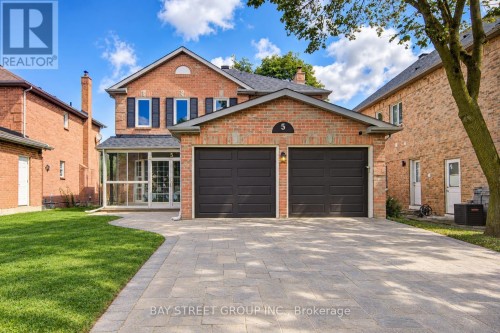 5 CAPTAIN FRANCIS DRIVE  Markham, ON L3R 9C7