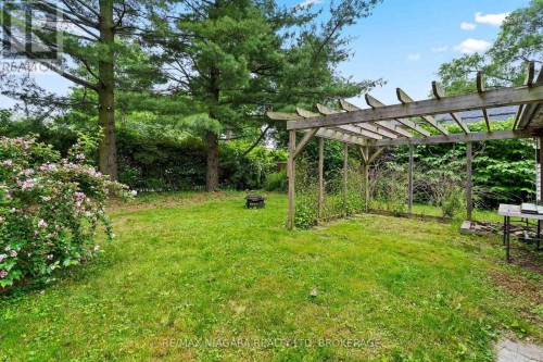 475 BUTLER STREET , Niagara-on-the-Lake (Town), Ontario L0S 1J0 2
