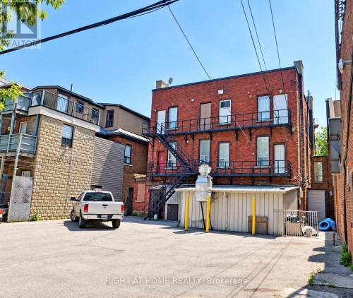 657 King Street E, Hamilton, ON 